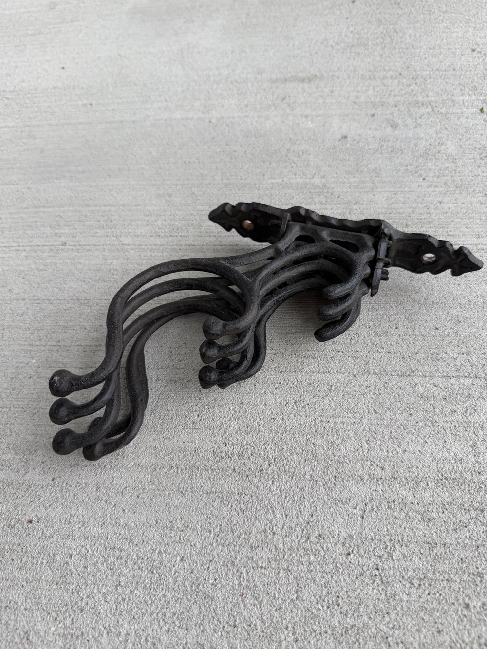 Vintage Cast Iron Wall Hook Rack 5 Hooks Folding Coat Hat Towel Rustic Gothic